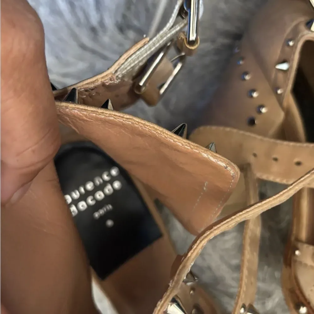 Laurence Dacade liquidation sale